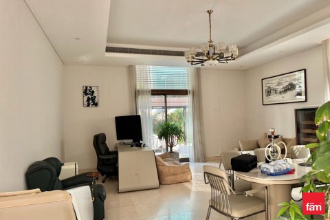 Villa para arrendamento em Dubai, EAU 5 quartos, 925.4 m2 № 659185 - foto 22
