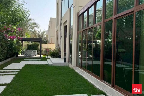 Vila di Dubai, UEA 5 kamar tidur, 925.4 m2 nomor 659185 - foto 8