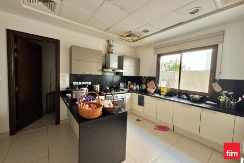 Villa para arrendamento em Dubai, EAU 5 quartos, 925.4 m2 № 659185 - foto 10