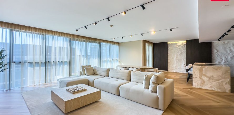 Квартира в Аль-Васл, Дубай, ОАЭ 3 спальни, 225.8м2 № 655706