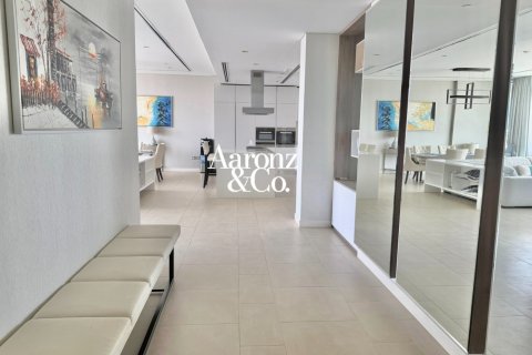 Huoneisto Al Barari, Dubai, Arabiemiraatit 2 makuuhuonetta, 247 m2 № 758925 - kuva 6