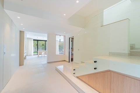 فيلا للبيع في Jumeirah Village Triangle، دبي، الإمارات العربية المتحدة 5 غرفة نوم ، 316 متر مربع ، رقم 766215 - صورة 11