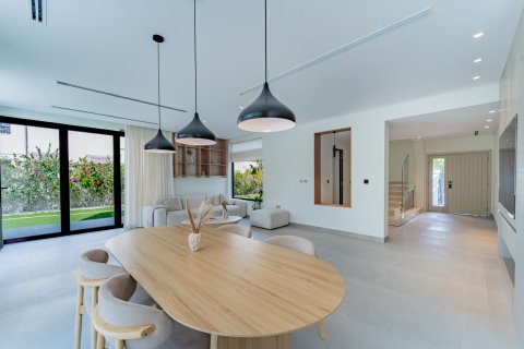 فيلا للبيع في Jumeirah Village Triangle، دبي، الإمارات العربية المتحدة 5 غرفة نوم ، 316 متر مربع ، رقم 766215 - صورة 3