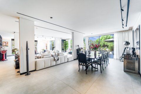Villa zum Verkauf in Dubai, VAE 6 Schlafzimmer, 486 m2 Nr. 760967 - Foto 13