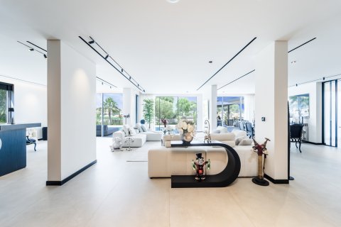 Villa zum Verkauf in Dubai, VAE 6 Schlafzimmer, 486 m2 Nr. 760967 - Foto 5