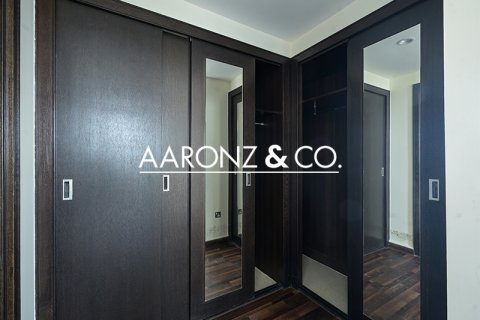 Byt v Dubai Marina, SAE 4 ložnice, 524.4 m² Č.: 670568 - fotografie 17