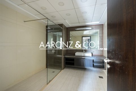 דירה להשכרה ב Dubai Marina, Dubai, איחוד האמירויות  4 חדרי שינה, 524 מ"ר, מספר 670568 - תמונה 23