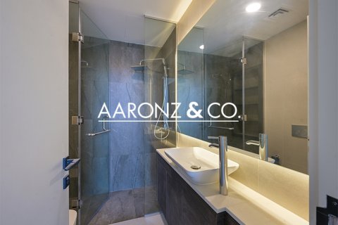 Apartament de vânzare în Rukan, Dubai, EAU 3 dormitoare, 130.6 mp.  №670570 - poză 16