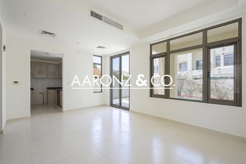 Vila di Dubai, UAE 3 bilik tidur, 282.6 meter persegi № 670572 - foto 3