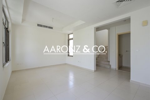 Üürile anda villa asukohaga Dubai, AÜE: 3 magamistoaga, 283 m² Nr 670572 - pilt 4