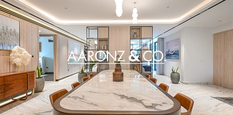 Penthouse në Dubai Marina, Emiratet e Bashkuara Arabe 5 dhoma gjumi, 813 m2. № 670559