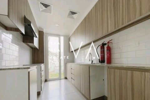 Townhouse in Dubai, UAE 3 bedrooms, 210.51 sq.m. № 637750 - photo 3
