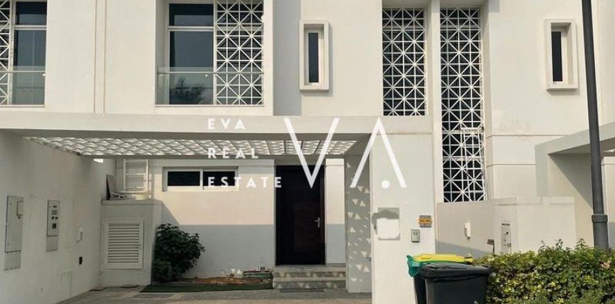 Townhouse in Dubai, UAE 3 bedrooms, 210.51 sq.m. № 637750