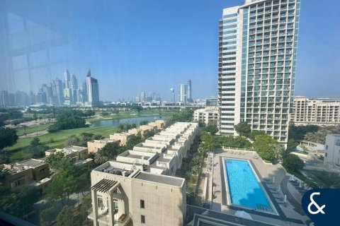 Apartament de închiriat în The Views, Dubai, EAU 1 dormitor, 89 mp.  №671471 - poză 2