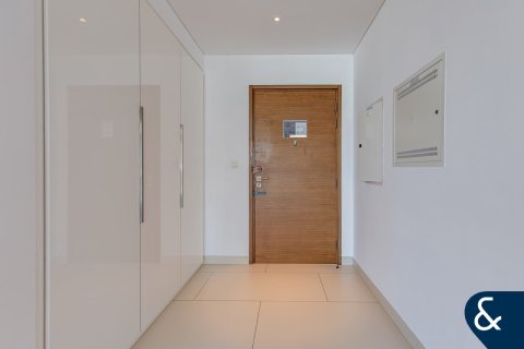 Apartmán v City Walk, Dubai, SAE 3 spálne, 209 m2 č. 671468 - Fotografia 22