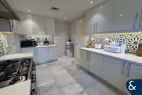 Vila v Arabian Ranches, Dubai, SAE 4 ložnice, 297 m² Č.: 671466 - fotografie 17