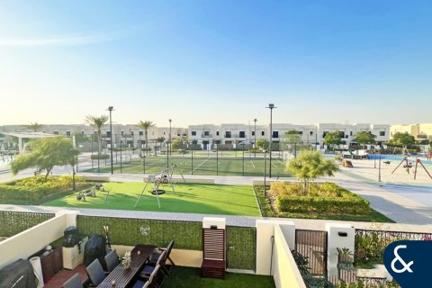 Huvila Town Square, Dubai, Arabiemiraatit 3 makuuhuonetta, 204 m2 № 671470 - kuva 1
