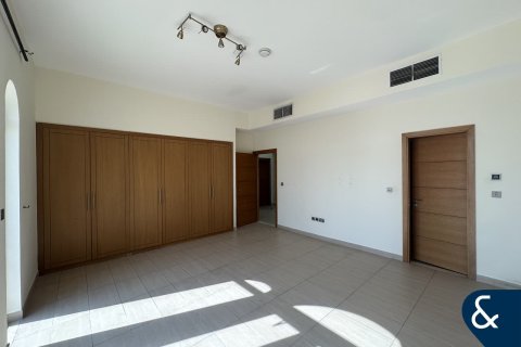 Villa sa Jumeirah Park, Dubai, UAE 4 silid-tulugan, 611 sq.m. № 671467 - larawan 12