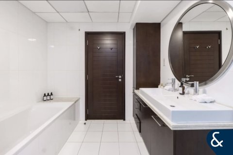 Apartmen di Downtown Dubai (Downtown Burj Dubai), UAE 2 bilik tidur, 108 meter persegi № 671465 - foto 24