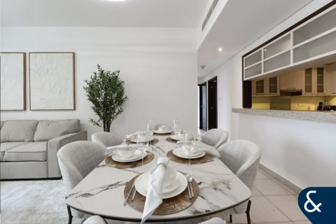 Apartmen di Downtown Dubai (Downtown Burj Dubai), UAE 2 bilik tidur, 108 meter persegi № 671465 - foto 5