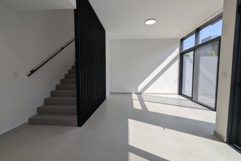 Townhouse de vânzare în Tilal City, Sharjah, EAU 3 dormitoare, 211.35 mp. №768691 - poză 14