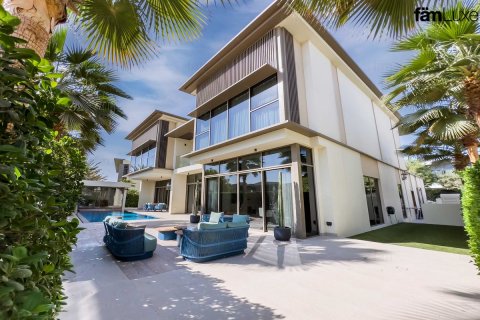 Dubai Hills Estate, Dubai, संयुक्त अरब अमीरात में विला, 6 बेडरूम, 849.6 वर्ग मीटर, संख्या 668674 - फ़ोटो 1