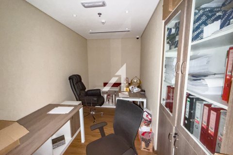 Dubai、UAE にあるオフィスの賃貸物件 151 m2、No670210 - 写真 12