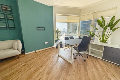 Bureau à louer à Sheikh Zayed Road, Dubai, EAU 165 m2 № 670211 - photo 2