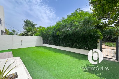 Vilă de închiriat în Dubai Hills Estate, Dubai, EAU 4 dormitoare, 229 mp. №722267 - poză 16