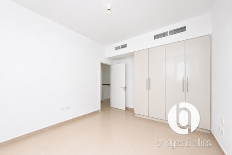 Villa sa Dubai Hills Estate, UAE 4 silid-tulugan, 231 sq.m. № 722267 - larawan 6