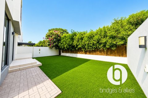 Villa sa Dubai Hills Estate, UAE 4 silid-tulugan, 231 sq.m. № 722267 - larawan 5