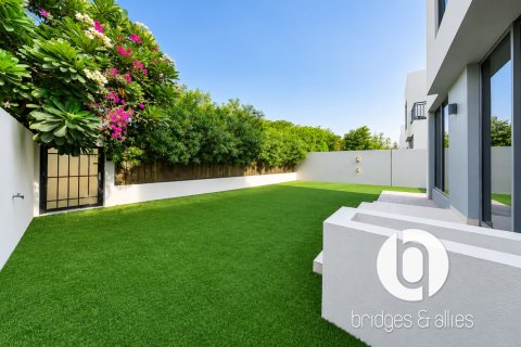 Villa sa Dubai Hills Estate, UAE 4 silid-tulugan, 231 sq.m. № 722267 - larawan 2