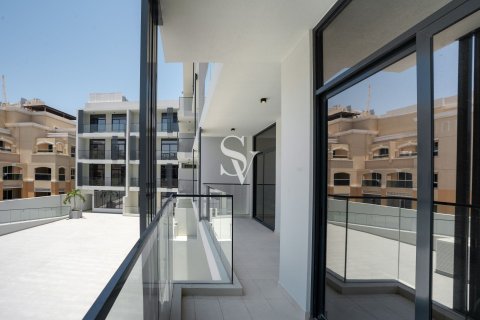 Apartment in Jumeirah Village Circle, Dubai, UAE 2 bedrooms, 123 sq.m. № 715935 - photo 19