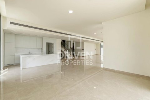 Vila u Dubai Hills Estate, UAE 5 spavaćih soba, 660.45 m2 Br. 756638 - fotografija 1