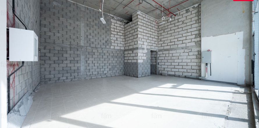 Dyqan në Dubai, Emiratet e Bashkuara Arabe 101 m2. № 687211