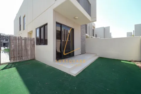וילה להשכרה ב DAMAC Hills (Akoya by DAMAC), Dubai, איחוד האמירויות 3 חדרי שינה, 175 מ"ר, מספר 658818 - תמונה 1