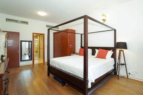 Motor City, Dubai, UAE의 판매용 아파트 침실 2개, 157제곱미터 번호 658819 - 사진 11