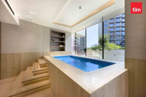 Apartment in Dubai, UAE 1 bedroom, 75 sq.m. № 669721 - photo 6