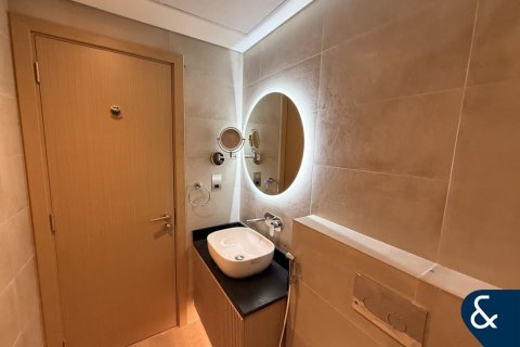 Lakás itt: Jumeirah Lake Towers, Dubai, EAE, 1 hálószoba, 89 m², azonosító: 698120 - fénykép 14