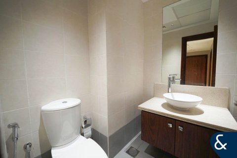 Lakás itt: Business Bay, Dubai, EAE, 1 hálószoba, 126 m², azonosító: 698117 - fénykép 8