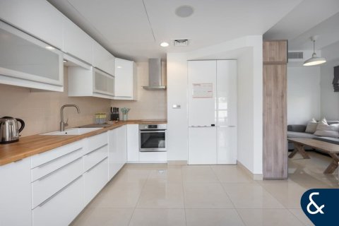 Villa itt: The Springs, Dubai, EAE, 3 hálószoba, 301 m², azonosító: 698118 - fénykép 6