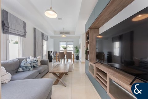 Villa itt: The Springs, Dubai, EAE, 3 hálószoba, 301 m², azonosító: 698118 - fénykép 2