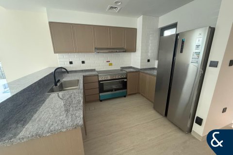 Rumah bandar di Damac Lagoons, Dubai, UAE 5 bilik tidur, 306 meter persegi № 698121 - foto 4