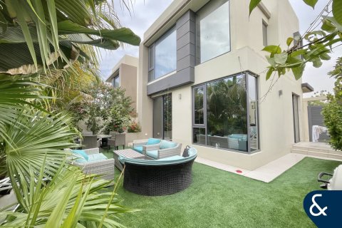 Villa itt: Dubai Hills Estate, Dubai, EAE, 4 hálószoba, 271 m², azonosító: 698119 - fénykép 1