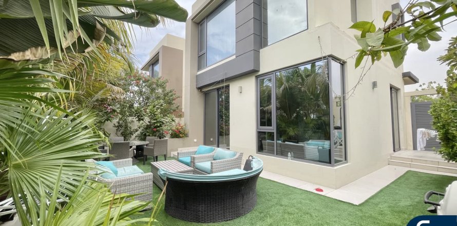Villa itt: Dubai Hills Estate, Dubai, EAE, 4 hálószoba, 271 m², azonosító: 698119