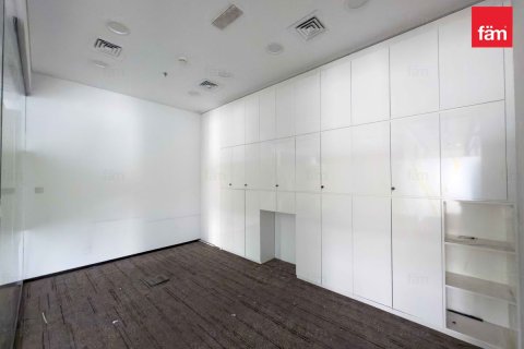 مكتب للإيجار في الخليج التجاري، دبي، الإمارات العربية المتحدة 392.9 متر مربع ، رقم 679927 - صورة 29