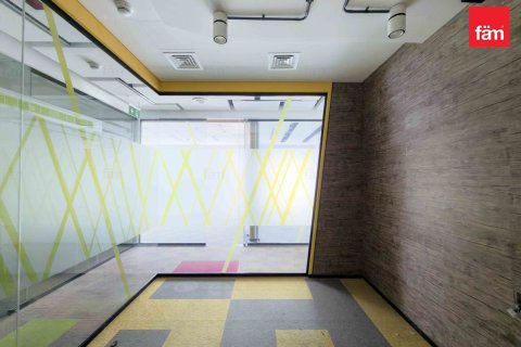 مكتب للإيجار في الخليج التجاري، دبي، الإمارات العربية المتحدة 392.9 متر مربع ، رقم 679927 - صورة 23