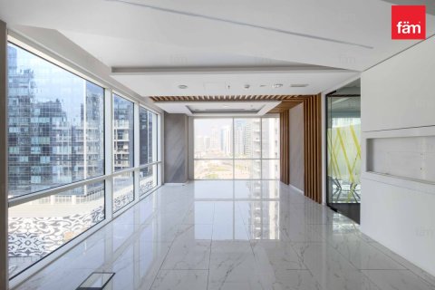 مكتب للإيجار في الخليج التجاري، دبي، الإمارات العربية المتحدة 392.9 متر مربع ، رقم 679927 - صورة 2