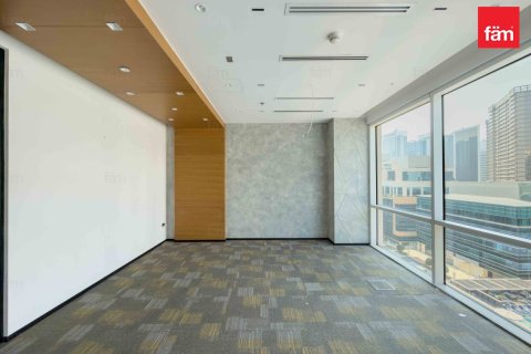 مكتب للإيجار في الخليج التجاري، دبي، الإمارات العربية المتحدة 392.9 متر مربع ، رقم 679927 - صورة 20