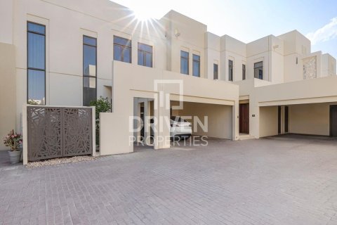خانه شهری برای اجاره در Reem، Dubai، امارات متحده عربی 4 خوابه ، 214.98 متر مربع ، شماره 765639 - تصویر 1